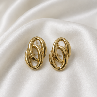 Interlinked Oval Stud Earrings | Haarmonaa